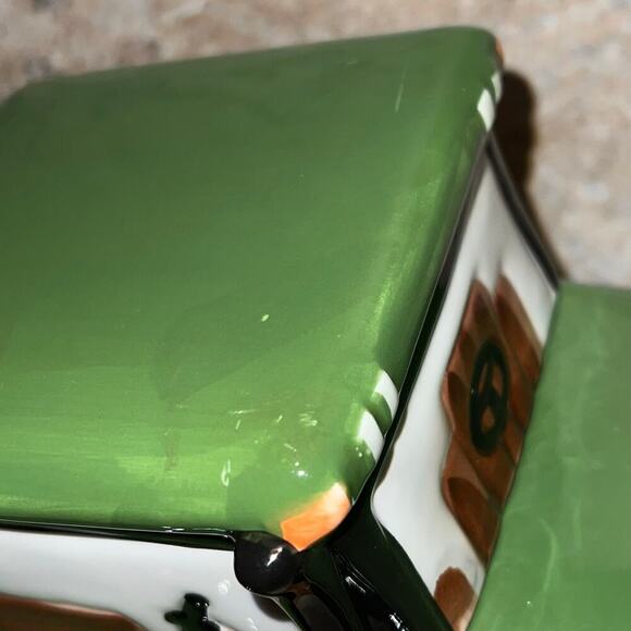 John Deere Tractor Ceramic Gibson Cookie Jar 2000 Collector Item Farm Barn Yard - Picture 9 of 11
